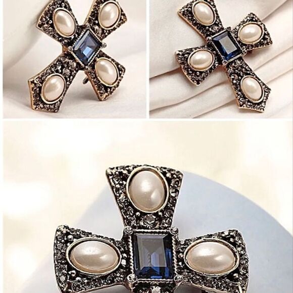 ⭐️ Crystal & pearl brooch/lapel pin ⭐️ - Picture 2 of 4